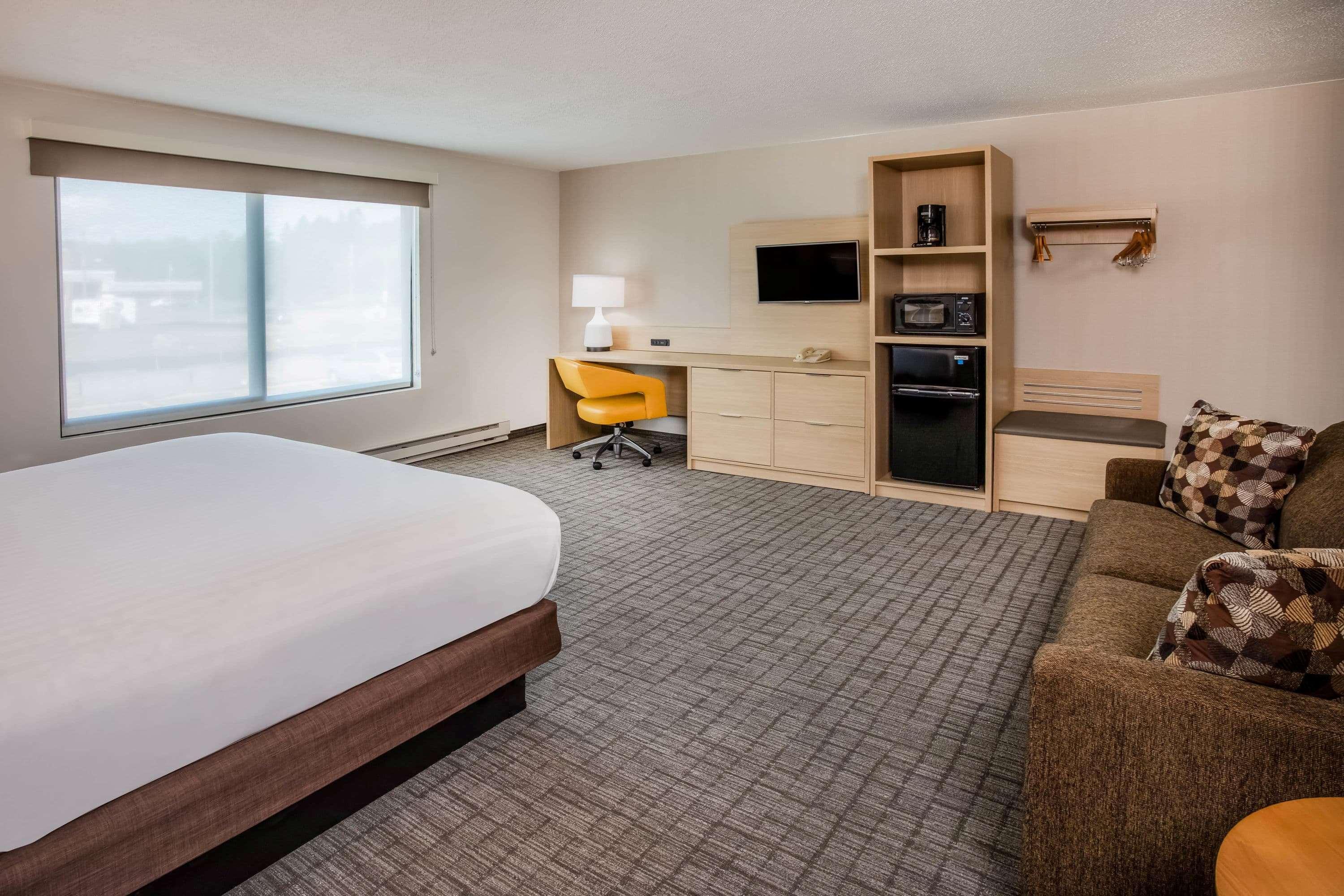 Days Inn & Suites By Wyndham Duluth By The Mall Экстерьер фото