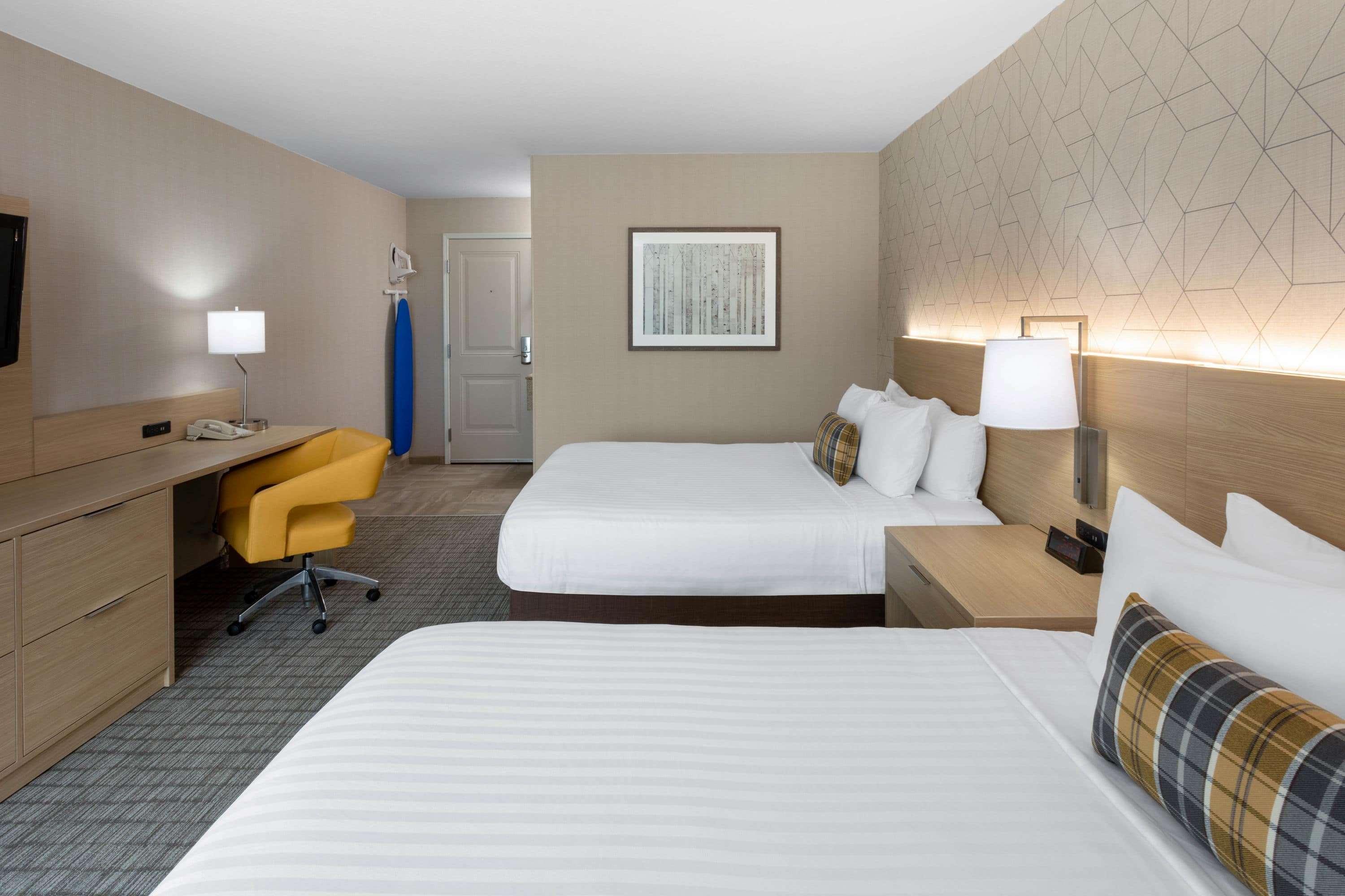 Days Inn & Suites By Wyndham Duluth By The Mall Экстерьер фото