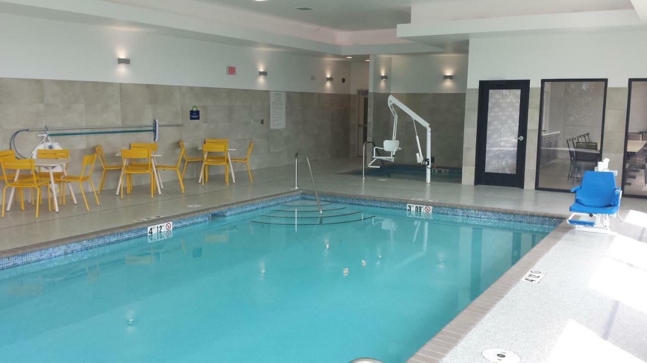 Days Inn & Suites By Wyndham Duluth By The Mall Экстерьер фото